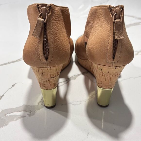 Cole Haan | Women’s Irving Gold Tan Nude Leather Cork Wedge Sandals Size 9B - Picture 14 of 16